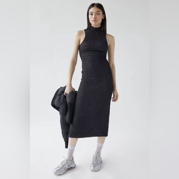 Urban Outfitters Black Gina Bubble Knit Quilted Puff Midi Dress w/ Slit - Small - Picture 1 of 13